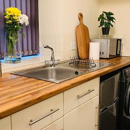 The Old Forge 5 Minutes From The Motorway With Parking Villa Bradford  Eksteriør billede